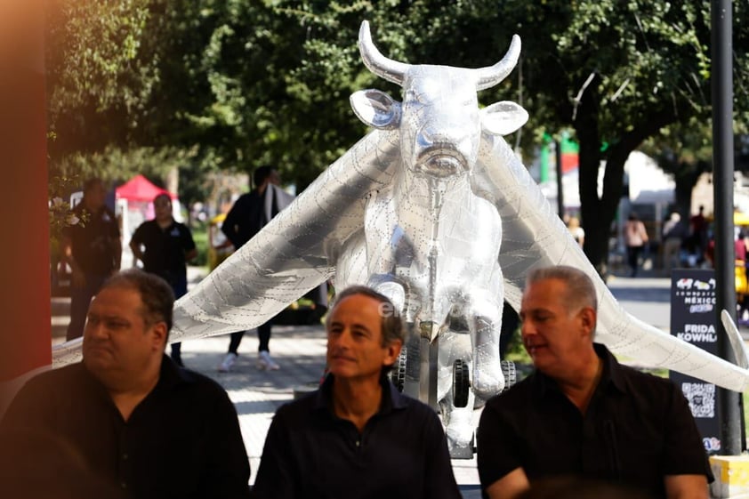 Inauguran exposición Cow Parade en el Paseo Colón de Torreón