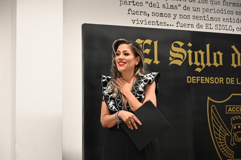 Nancy Ríos inaugura su exposición Lontananza en El Siglo