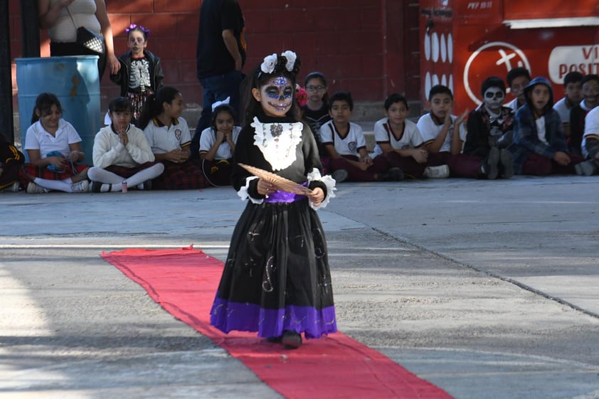 Con altares y festivales, escuelas laguneras celebran el Día de Muertos