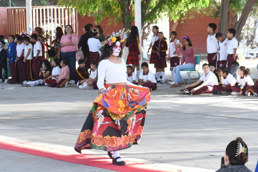 Con altares y festivales, escuelas laguneras celebran el Día de Muertos