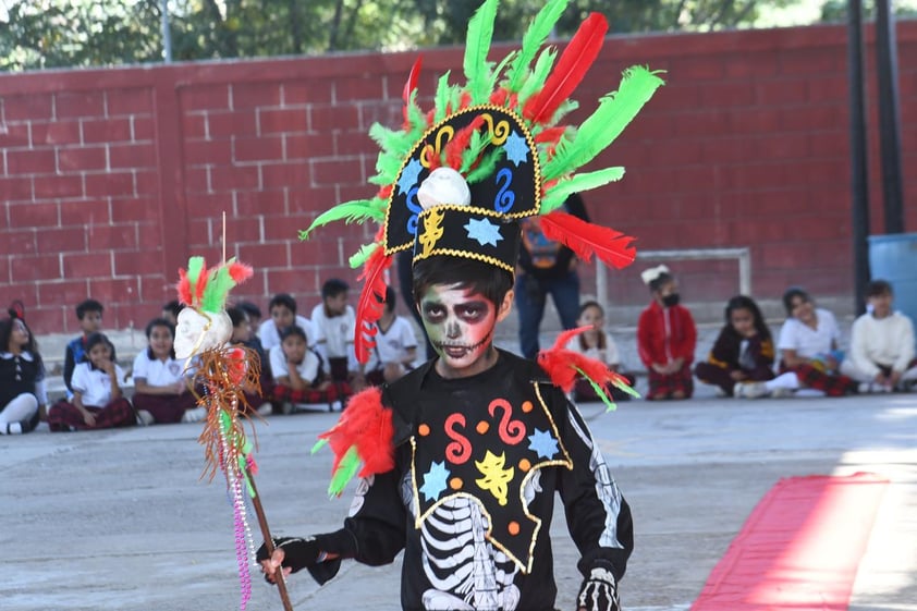 Con altares y festivales, escuelas laguneras celebran el Día de Muertos