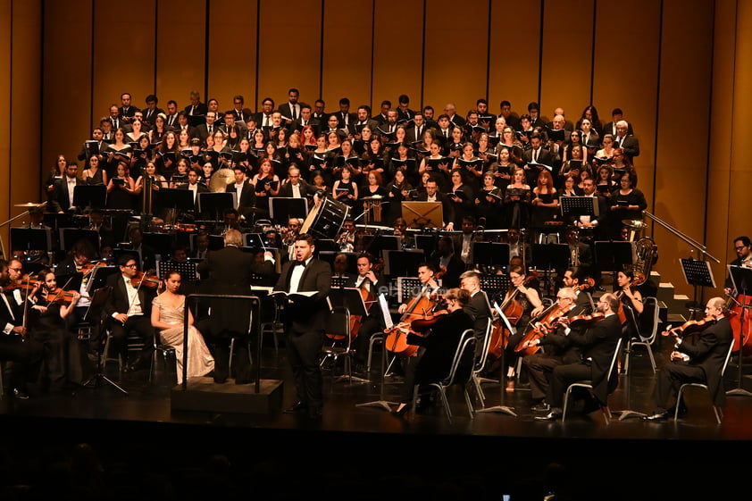 Camerata de Coahuila vive las partituras de Carl Orff con Carmina Burana