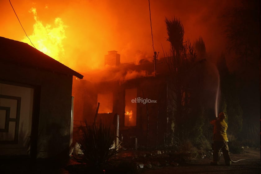 Incendio forestal en Pacific Palisades en Los Ángeles