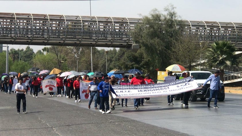 Se manifiestan contra reforma a la Ley del ISSSTE en Gómez Palacio