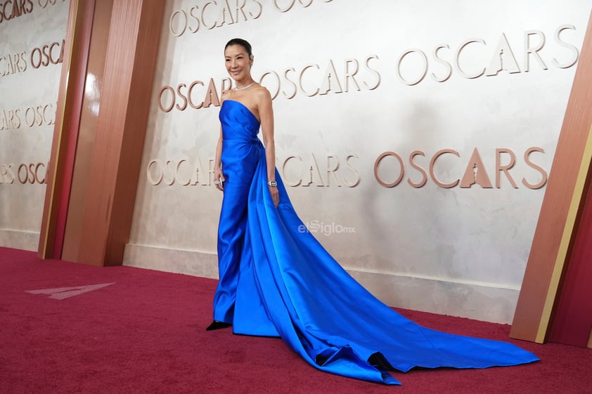 Las celebridades deslumbran en la alfombra roja de los Oscar 2025