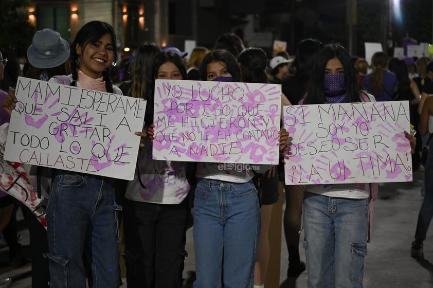 Las mujeres 'tomaron' las calles de la Comarca Lagunera con la marcha del 8M