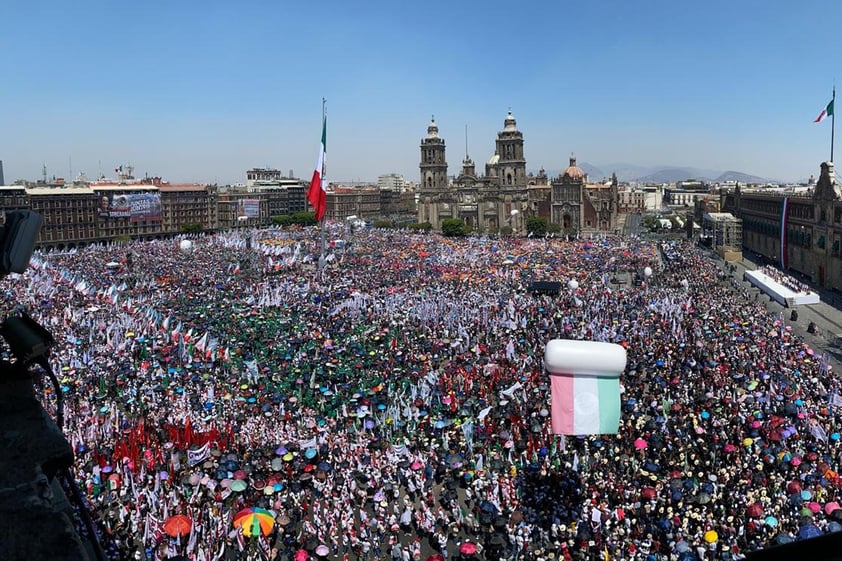 Claudia Sheinbaum ofrece mensaje en el Zócalo tras exención de aranceles