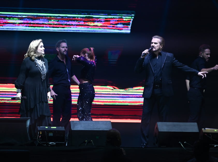 Pimpinela se presenta ante los laguneros en el Coliseo Centenario