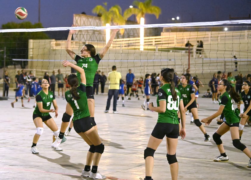 Se vive jornada masiva de 'voley' en  Torreón