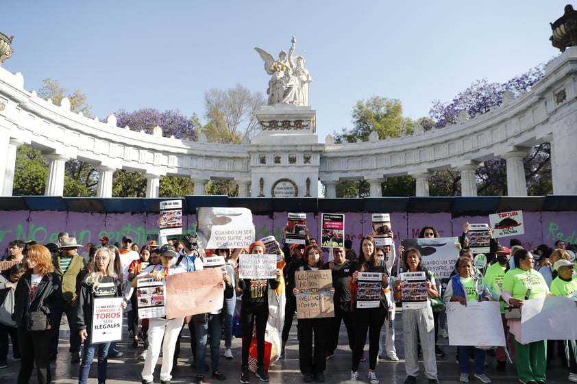 Congreso de Ciudad de México aprueba corridas de toros 'sin violencia'