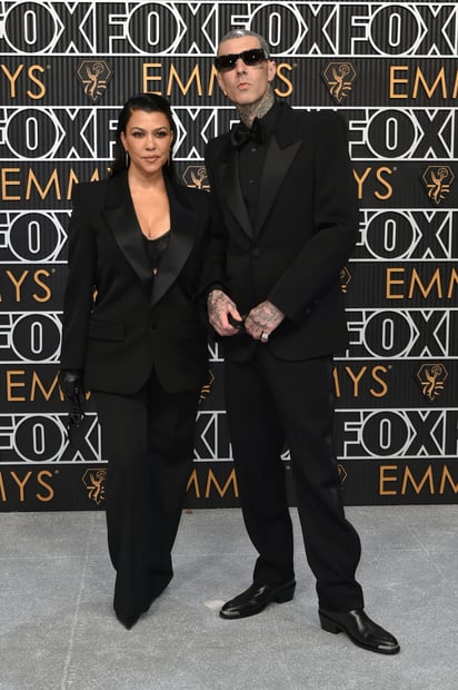Kourtney Kardashian y Travis Barker (FOTO: AP)