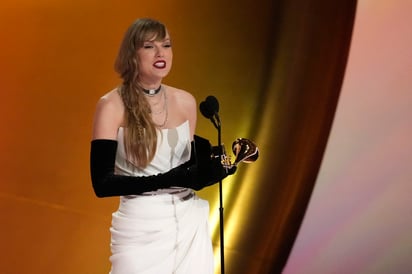 Sorpresa. Taylor, al recibir el premio por Mejor Álbum Vocal Pop, anunció el lanzamiento de su próximo disco.