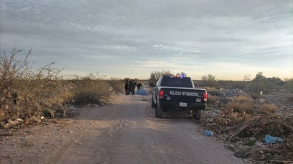 En las primeras horas del jueves fue localizada una mujer sin vida en una zona de terracería de Gómez Palacio. (L SIGLO DE TORREÓN)