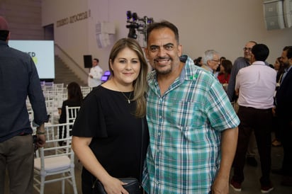 Sara Garza y Roberto Anaya (EL SIGLO DE TORREÓN)