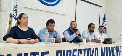 Rueda de prensa ofrecida en el Comité Directivo Municipal del PAN en Lerdo. (DIANA GONZÁLEZ)
