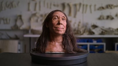 Recreación de Shanidar Z, una mujer neandertal de 40 años. Imagen: Netflix.