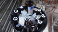 Señalan que el tema de la homologación de horarios de venta de alcohol en los municipios de La Laguna de Coahuila y Durango es un tema pendiente que sería bueno analizar y llegar a un acuerdo el próximo año. (ARCHIVO)