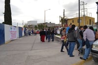 Bloqueo. Maestros de Telesecundarias toman la Subsecretaría de Educación e impiden el paso. (EL SIGLO DE TORREÓN)