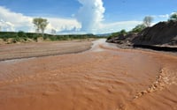 El 6 de agosto del 2014 la minera subsidiaria de Grupo México vertió 40 millones de litros de acidulados y otros metales venenosos a los ríos, provocó la contaminación de las cuencas y dejó alrededor de 23 mil personas sin agua potable. (ARCHIVO)