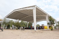 Beneficio. Con el techumbre los alumnos podrán protegerse de las inclemencias del clima. (EL SIGLO DE TORREÓN/MARY VÁZQUEZ)