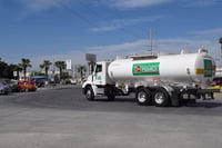 A través de dos solicitudes de información se requirió a Pemex información relativa a la forma en que se decidió quiénes serían los nuevos distribuidores de gasolina a nivel nacional y cómo se adjudicaron esos contratos. (ARCHIVO)
