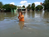 El clamor generalizado es la pronta intervención de las autoridades estatales y municipales, porque la Guardia Nacional desde las primeras horas de este martes puso en marcha el Plan DN-III-E en las colonias más castigadas por las inundaciones. (NOTIMEX)