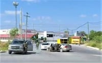 Las balaceras iniciaron en la carretera Ribereña, donde grupos de hombres armados se enfrentaron, comenzando una serie de persecuciones donde tomaron parte elementos de la Policía Estatal. (EL UNIVERSAL)