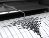 Un temblor de magnitud 7.2 remece los edificios de Santiago de Chile y del sur del país; por el momento no hay víctimas. (ARCHIVO)