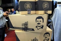 Una comerciante de Guanajuato desde hace algunas décadas usaba el apodo en sombreros y artículos de piel, pero en 2018 cedió los derechos de la marca a la hija mayor del narcotraficante, Alejandrina Gisselle Guzmán. (ESPECIAL)