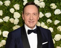 Uno menos. Fiscales de L.A. rechazan caso de abuso sexual contra el actor Kevin Spacey, porque el acusador falleció. (AP) 