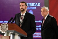 Alejandro Mendoza Álvarez, titular de dicha Unidad, quien este lunes presentó un informe sobre ataques al gobierno de Andrés Manuel López Obrador, en redes sociales, es un físico-matemático autor de diversas investigaciones en las áreas de física de materiales y de estado sólido. (NOTIMEX)