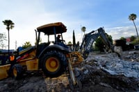 Este lunes concluyó la primera fase de la remodelación de la Plaza Principal. (EL SIGLO COAHUILA)