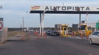 La fila se disolvió tras la apertura de la segunda caseta de cobro.