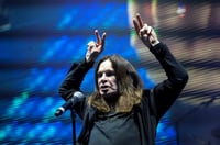 El vocalista del legendario grupo Black Sabbath, publicó varios mensajes en su cuenta de Instagram, donde primero pregunta en tono de burla “¿Han leído buenas noticias últimamente?”, con una imagen de él tirándose de los pelos con la boca abierta. (ARCHIVO)
