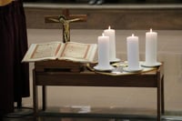 Los Legionarios de Cristo celebran esta semana en Roma su Capítulo General y elegirán a su nuevo superior general en medio de un nuevo escándalo por los abusos a menores cometidos por el sacerdote Fernando Martínez Suárez y la ausencia en la reunión de uno de los supuestos encubridores. (TWITTER)