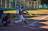 Jesús 'La Burra' Andrade ha sido uno de los bastiones de la ofensiva de los Orioles e intentará hacer daño en la serie titular al pitcheo de Matamoros, que fue encabezado por el brazo de José Luis Salazar. (ARCHIVO) 