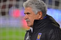 El estratega felino restó importancia a las críticas ante el inicio flojo del cuadro universitario en el Clausura 2020. (JAM MEDIA) 