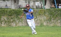 Tremendos juegos se vivieron por los títulos en este tradicional circuito, que continúa con las semifinales en la categoría de Primera Fuerza. (ESPECIAL)