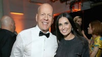 El actor estadounidense Bruce Willis festeja este jueves 19 de marzo sus 65 primaveras, con una trayectoria artística consolidada y recibiendo amor de sus tres hijas que tuvo junto a su expareja la actriz Demi Moore, quien no olvidó felicitarlo por su cumpleaños. (ESPECIAL)