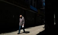 Desempleo en EUA se dispara diez puntos en abril y alcanza el 14.7 %