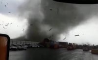 Fallecen 2 personas por tornado en Nuevo León