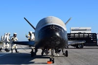 El vehículo espacial reutilizable y sin tripulación X-37B lleva a cabo ya su sexta misión tras el lanzamiento desde las instalaciones de Cabo Cañaveral, sin que se conozcan detalles de sus objetivos. (ESPECIAL) 