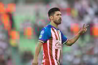 Oribe Peralta presentó síntomas y pasó algunos días complicados, pero no tuvo problemas de oxigenación. (ARCHIVO)