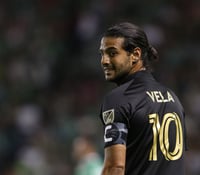 Una lesión en la rodilla izquierda obligará a que Carlos Vela se pierda algunas semanas en la MLS. (ARCHIVO)