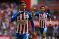 Alan Pulido, exjugador de Chivas, dio su opinión sobre el polémico video donde se observa a Oribe Peralta y Uriel Antuna platicando con jugadores del América tras caer en el clásico. (ARCHIVO)