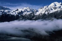 El polvo procedente de África y del continente asiático está provocando un calentamiento y acelerando el deshielo de la nieve en la cordillera del Himalaya -a miles de kilómetros-, donde se acumulan una de las masas de hielo más importantes de la Tierra. (ARCHIVO) 