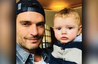 Problema. Julián Gil se encuentra molesto. 