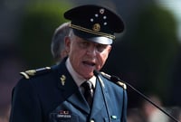 ¿Quién es el general Salvador Cienfuegos, extitular de Sedena detenido en EUA?