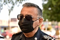“En Torreón estamos bien, digo en la última estadística que tenemos vamos a la baja en todos los robos, (delitos de alto impacto) también a la baja, vamos bien, vamos bien… Nos ocupan todos los índices, ustedes podrán ver, la vigilancia es intensa en la ciudad y no vamos a bajar la guardia, seguiremos igual”.
(ERICK SOTOMAYOR)