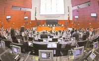 Esta mañana de miércoles, las comisiones unidas de Gobernación y de Estudios Legislativos, Segunda aprobaron el dictamen para reformar la Ley de Seguridad Nacional que envió el presidente Andrés Manuel López Obrador y que pretende regular la actuación de las agencias de seguridad extranjeras en México.
(ARCHIVO)